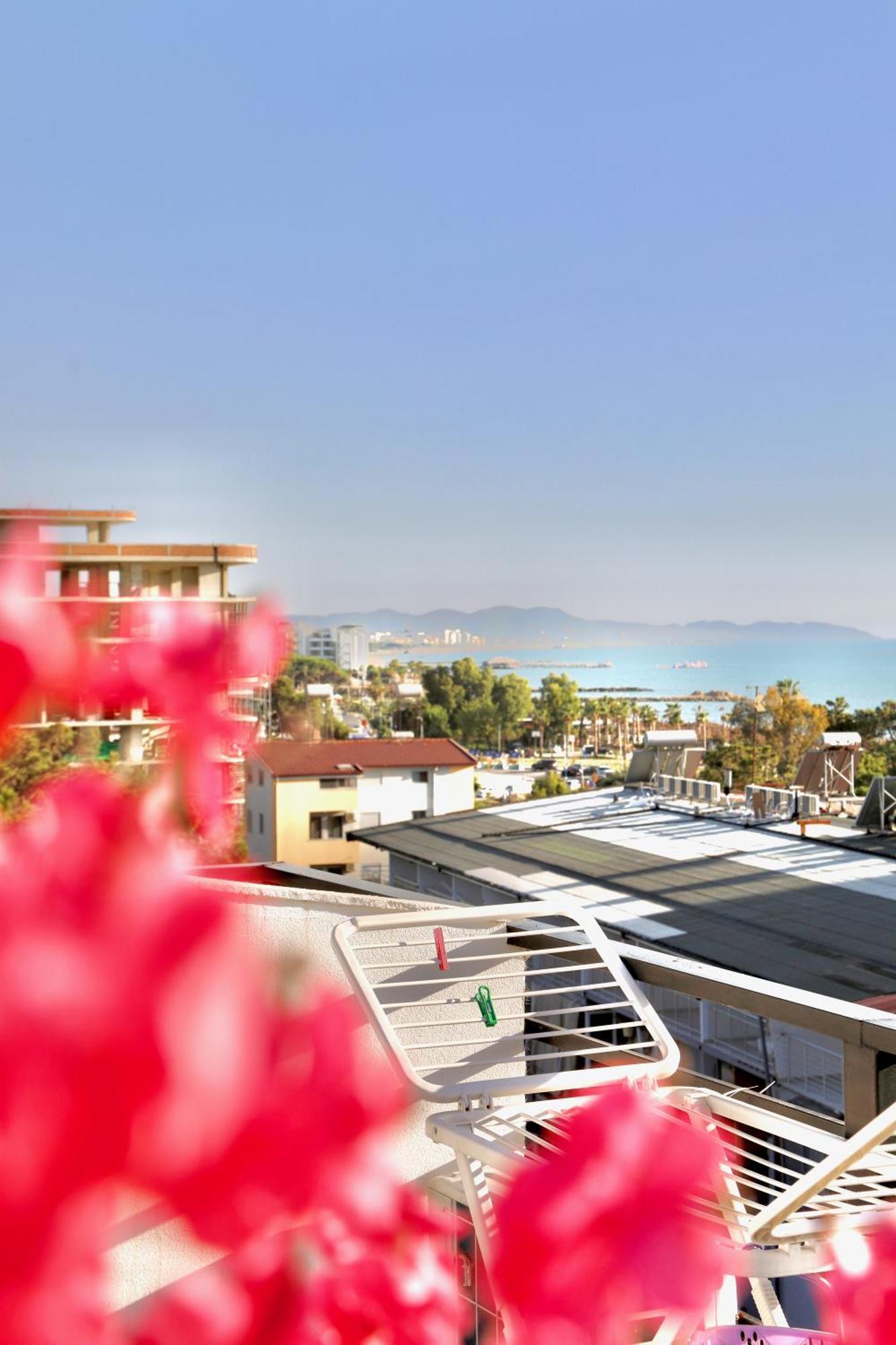Sea View Apartments Голем Екстериор снимка